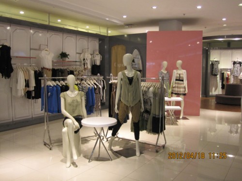 珂珀女装店铺展示