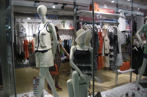 珂珀女装店铺展示