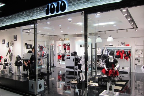 JOJO童装店铺展示