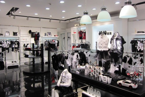 JOJO童装店铺展示