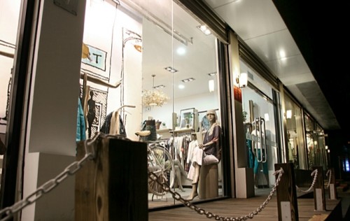 阿尤女装店铺展示