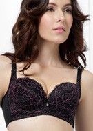 梦诗雅黛内衣店铺展示