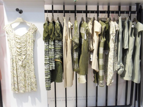 米谷娜女装店铺展示