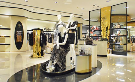 蕾朵女装店铺形象