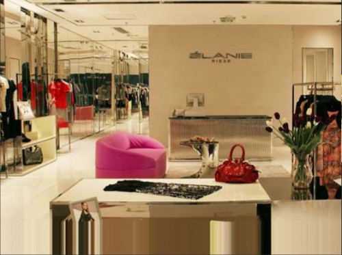 菲妮迪女装店铺展示