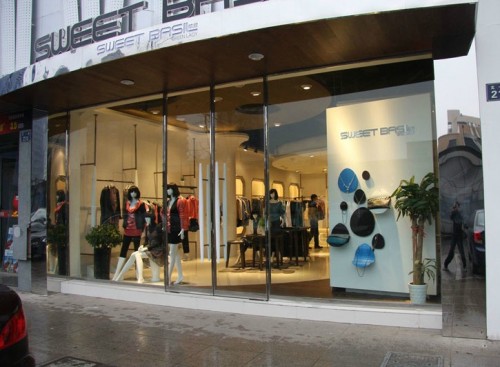 紫淑女装店铺形象