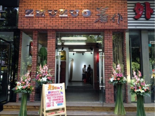 杰然不同女装店铺展示