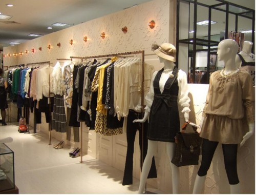 楚阁女装店铺展示
