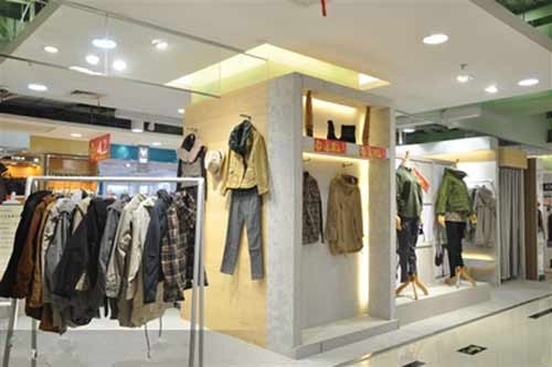 仙也慕女装店铺展示