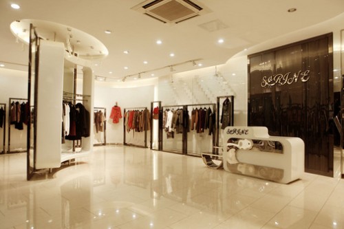 萨玛莉丹女装店铺展示