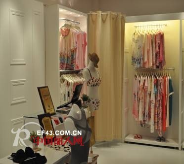 贝丹娜内衣店铺展示