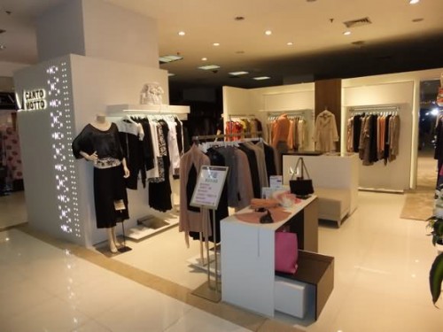 雾道女装店铺展示