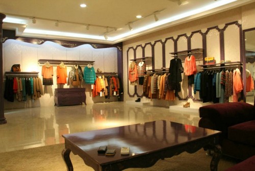 欧麦娅女装店铺展示