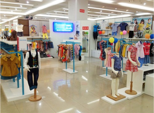 托尼可可童装店铺展示