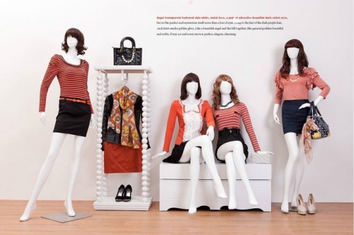 依袖女装店铺形象