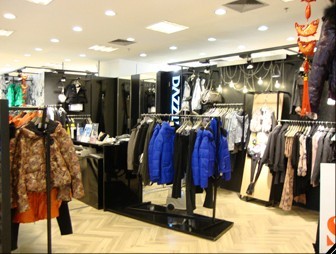 地素女装店铺形象