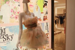 依然浪漫-YRLM店铺