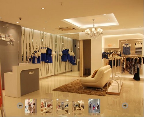 依然浪漫女装店铺展示