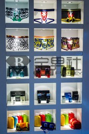 宅男社内衣店铺展示