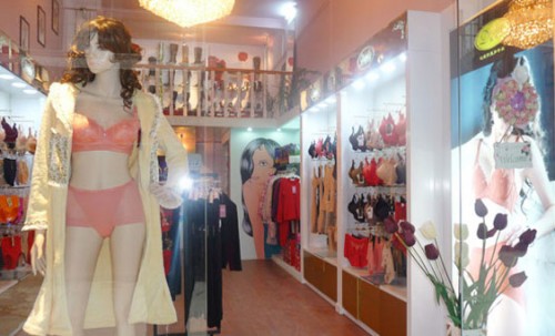 咪咪歌尔童装店铺形象