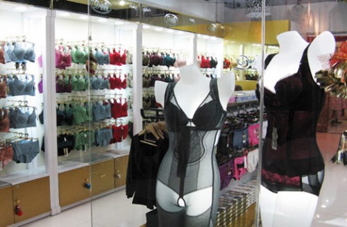 咪咪歌尔童装店铺形象