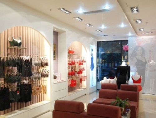 艾慕芬内衣店铺展示