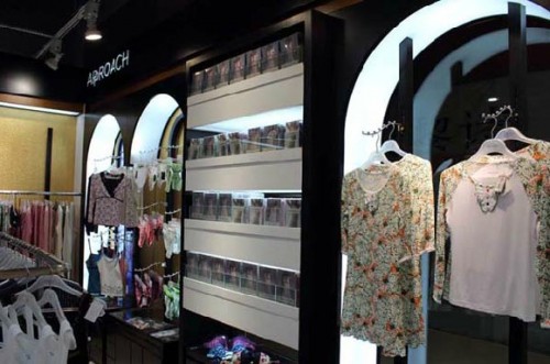 爱谱诗内衣店铺展示