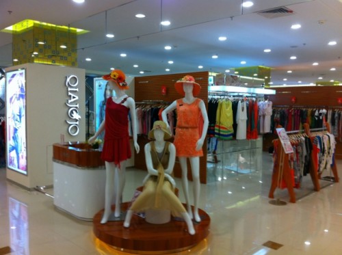 QIAOJOJO女装店铺展示
