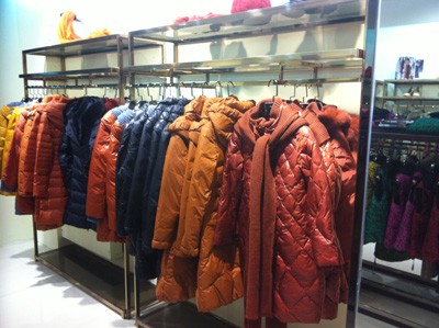 北迪羽绒服店铺展示