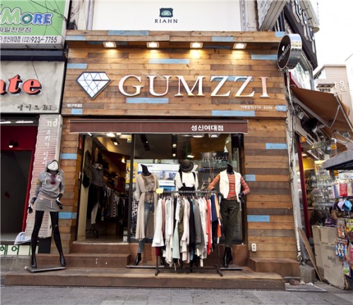 GUMZZI女装店铺形象