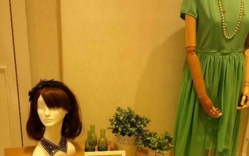 璞秀女装店铺展示