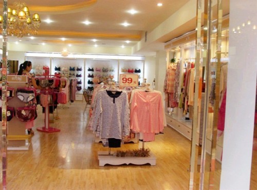 新凤舞内衣店铺展示