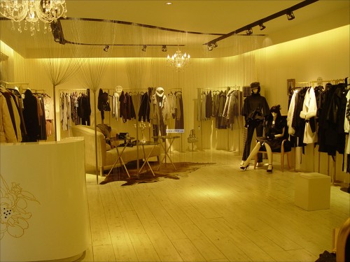 二十一度折扣服饰女装店铺形象