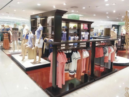 TWB女装店铺展示