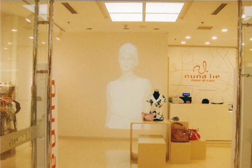 诺娜莉女装店铺展示