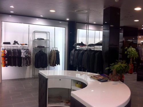 卡雷狄洛男装店铺形象