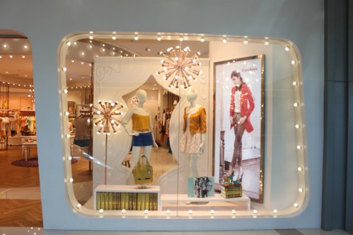 优洛可女装店铺形象