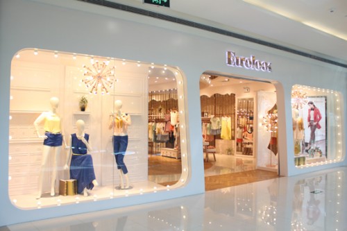 优洛可女装店铺形象