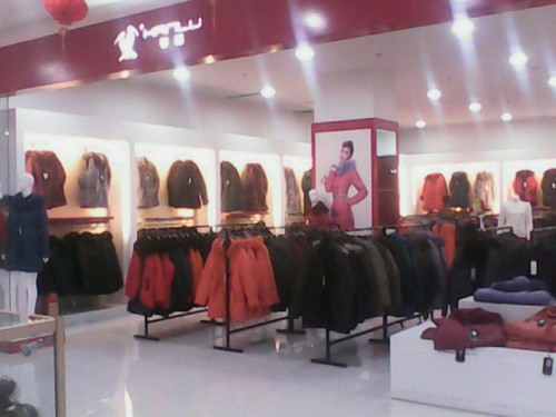 寒鹭羽绒服店铺形象