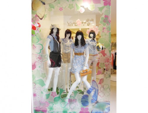 雅奴天使女装店铺展示