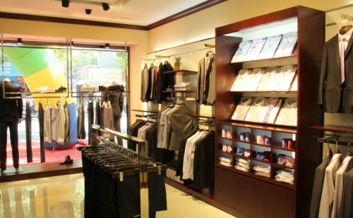 侨蒙男装店铺展示