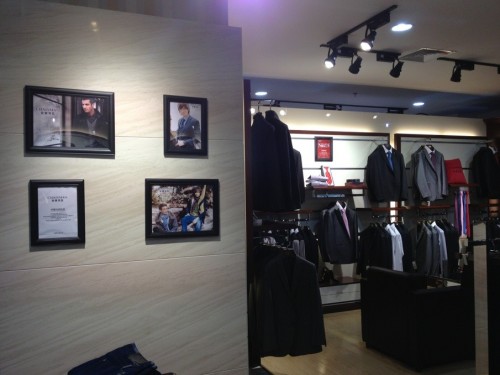 侨蒙男装店铺形象