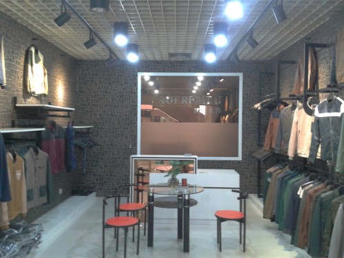 意大利BOCC男装店铺展示