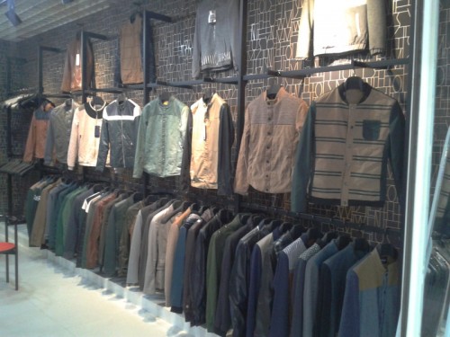 意大利BOCC男装店铺展示