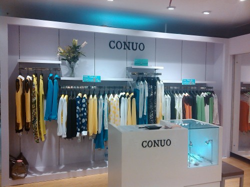 珂诺女装店铺展示