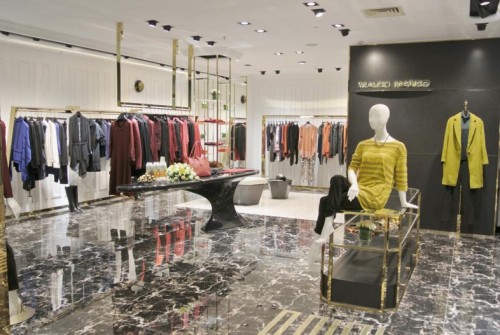 玛可曼可女装店铺展示