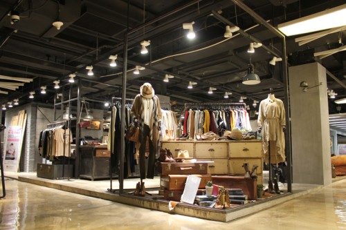 Naning9女装店铺展示