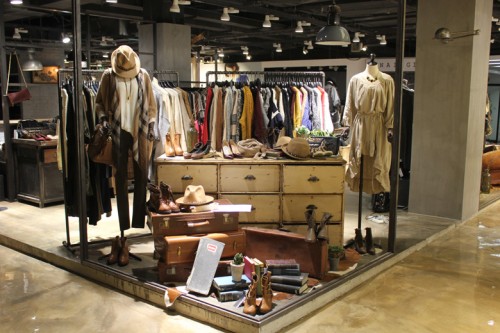 Naning9女装店铺展示