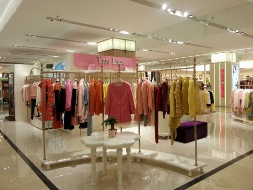 雅莱阁女装店铺形象