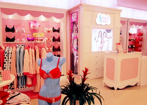 水晶秘密内衣店铺展示